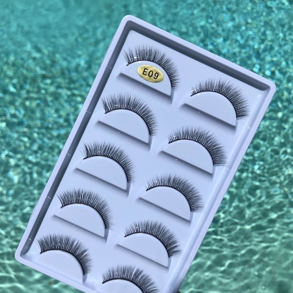 5 pair lashes - Picture 4 of 8